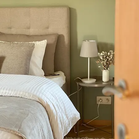 Isa'bellescale - Fully Equipped House 2km From Brussels South Airport Dom wakacyjny