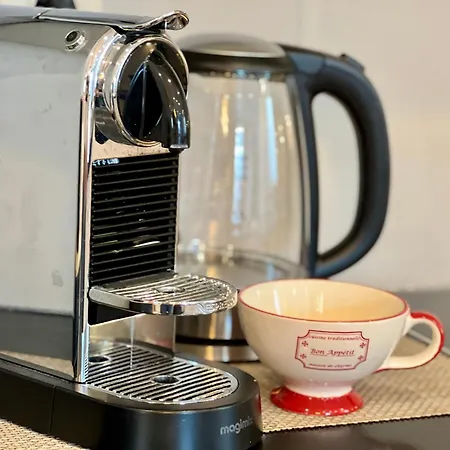 Isa'bellescale - Fully Equipped House 2km From Brussels South Airport