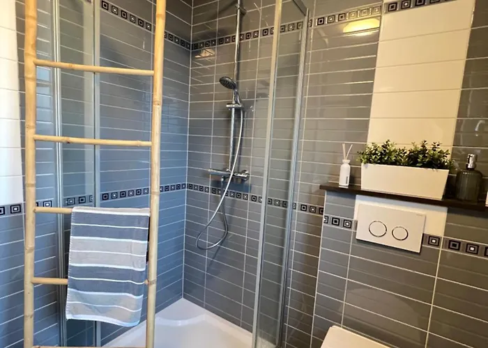 Isa'bellescale - Fully Equipped House 2km From Brussels South Airport