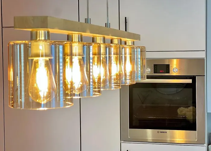 Isa'bellescale - Fully Equipped House 2km From Brussels South Airport