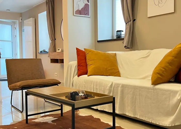 Isa'bellescale - Fully Equipped House 2km From Brussels South Airport *